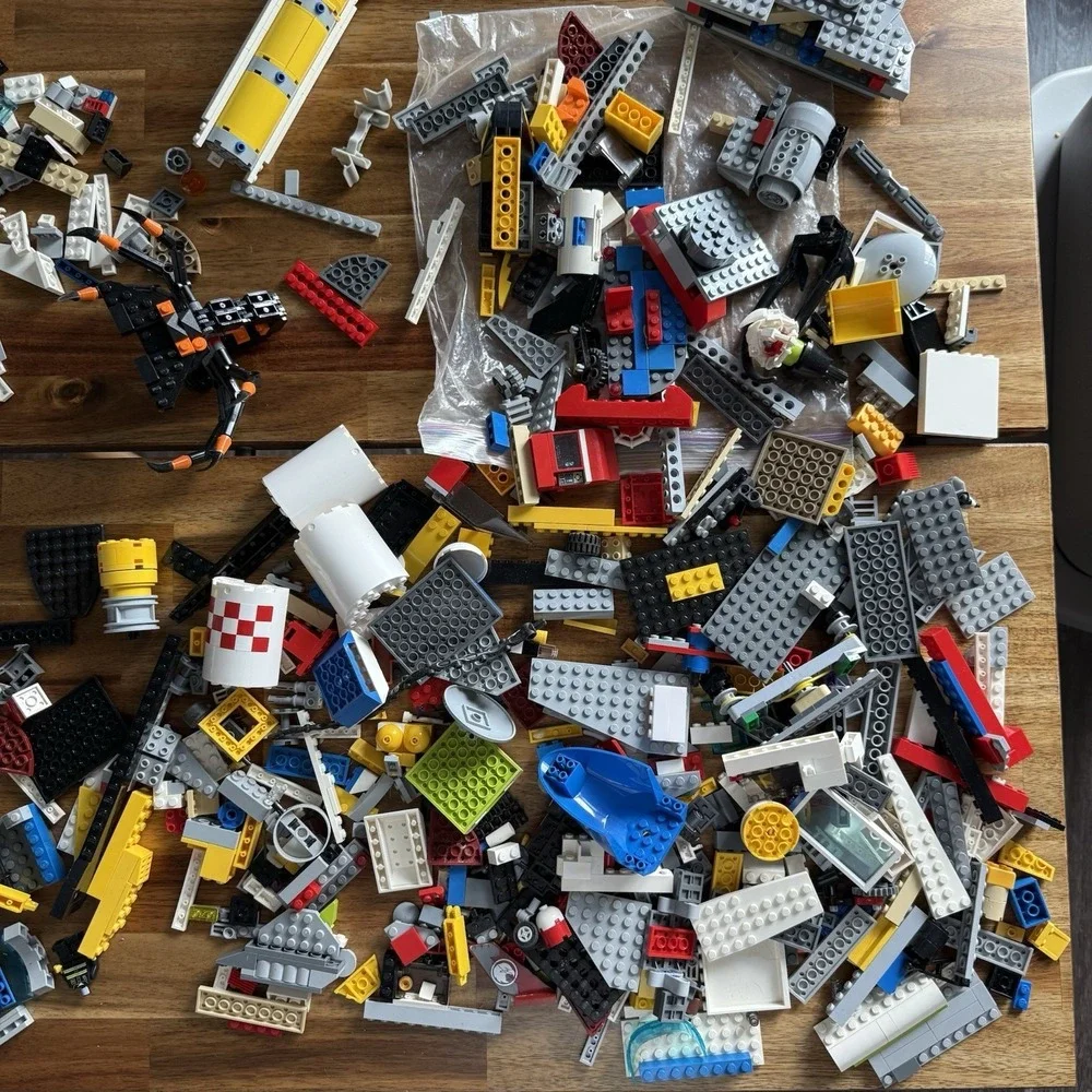 LEGO BULK LOT 7 LB+ POUND TECHNIC ATLANTIS BRICKS W HOLES STAR WARS WHEELS CRANE